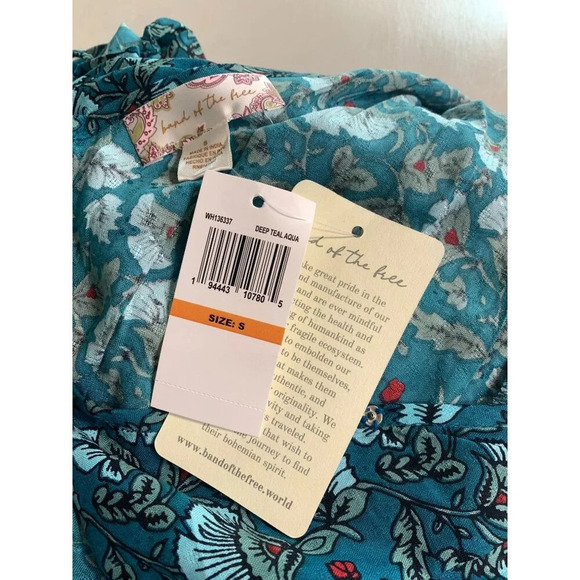 Boho Chic Blue Floral High-Low Wrap Dress With Long Sleeves & V-Neckline - Picture 11 of 11